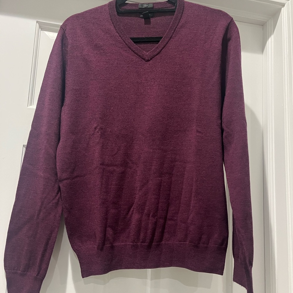 J. Crew Men's Merino Wool Slim V-Neck Sweater M